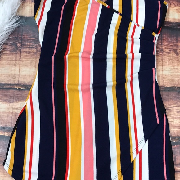 << Striped Asymmetrical Hem Romper >> - Picture 4 of 8